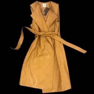 Luii Cognac Long Sleeveless Vest. Size Large.